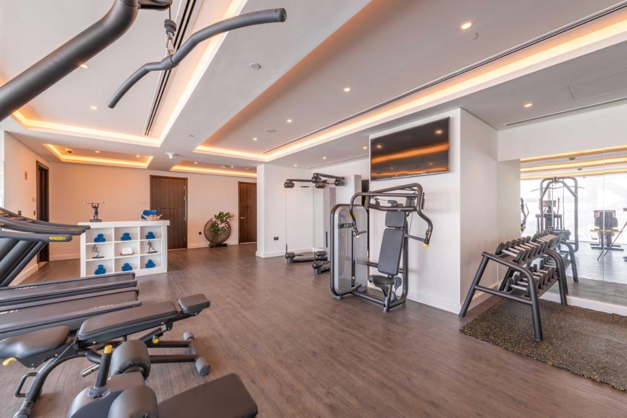 Shaza Doha Hotel Kültér fotó The gym at the 1018